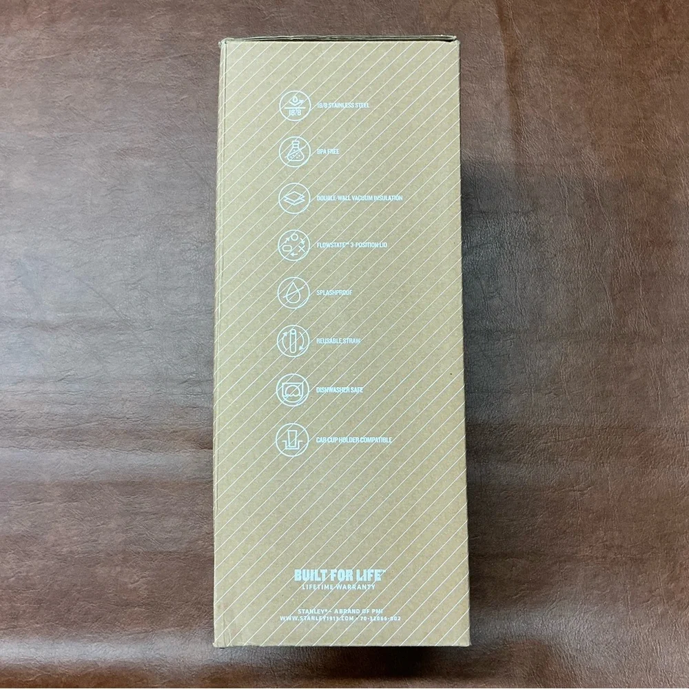 Stanley The Flowstate Matte Black Quencher H2.0 Tumbler 64 OZ. - Picture 11 of 13